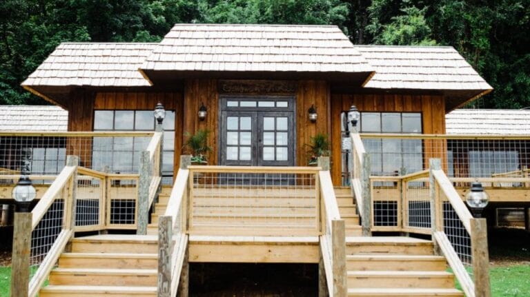 Hagy's Catfish Hotel