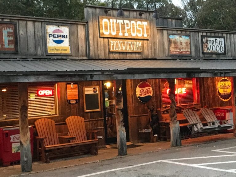 the outpost restaurant 768x576